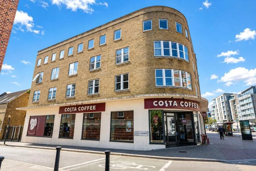 1 bed flat for sale, Maud Chadburn Place, London, SW4