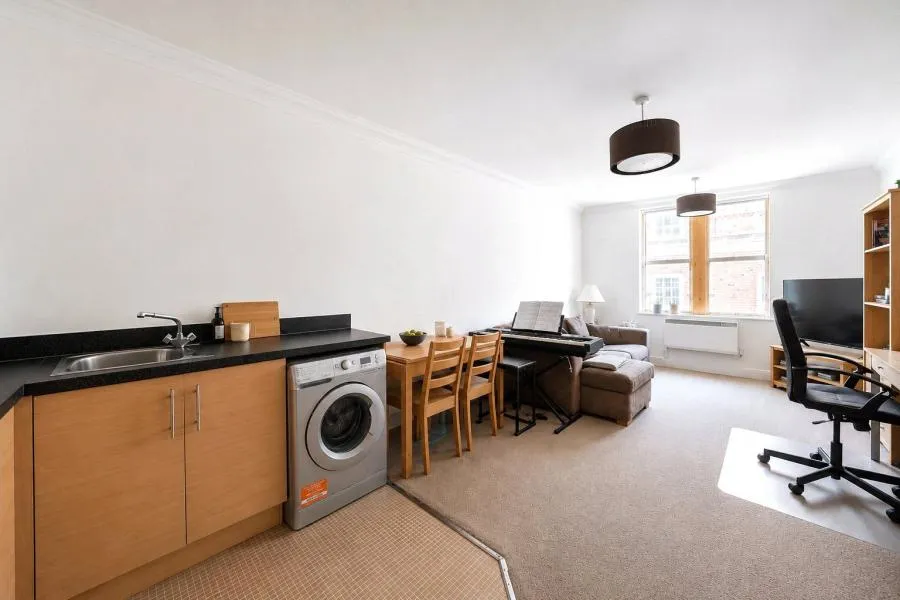 Maud Chadburn Place, London, SW4, photo 3