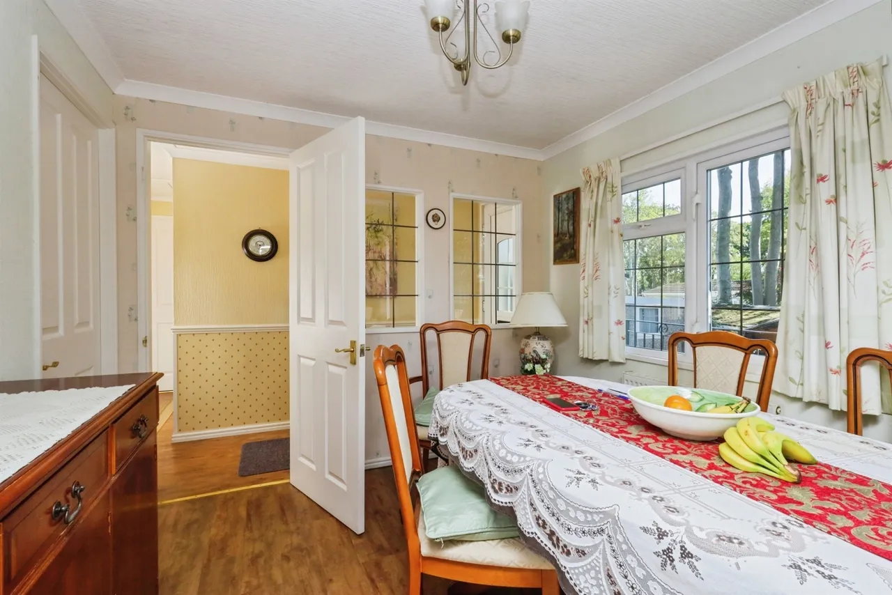 Deanland Wood Park, Golden Cross, Hailsham, photo 6