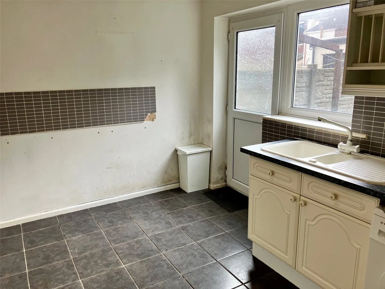 Lychfield Drive, Bamber Bridge, Preston, Lancashire, PR5, photo 5