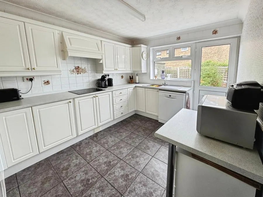 Peter Bruff Avenue, Clacton-on-Sea, CO16, photo 2