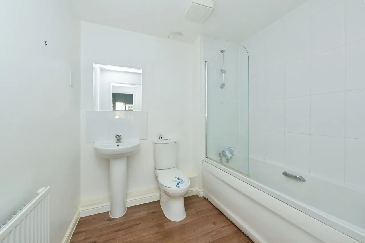 Reg Partridge Close, Duston, Northampton, NN5, photo 15