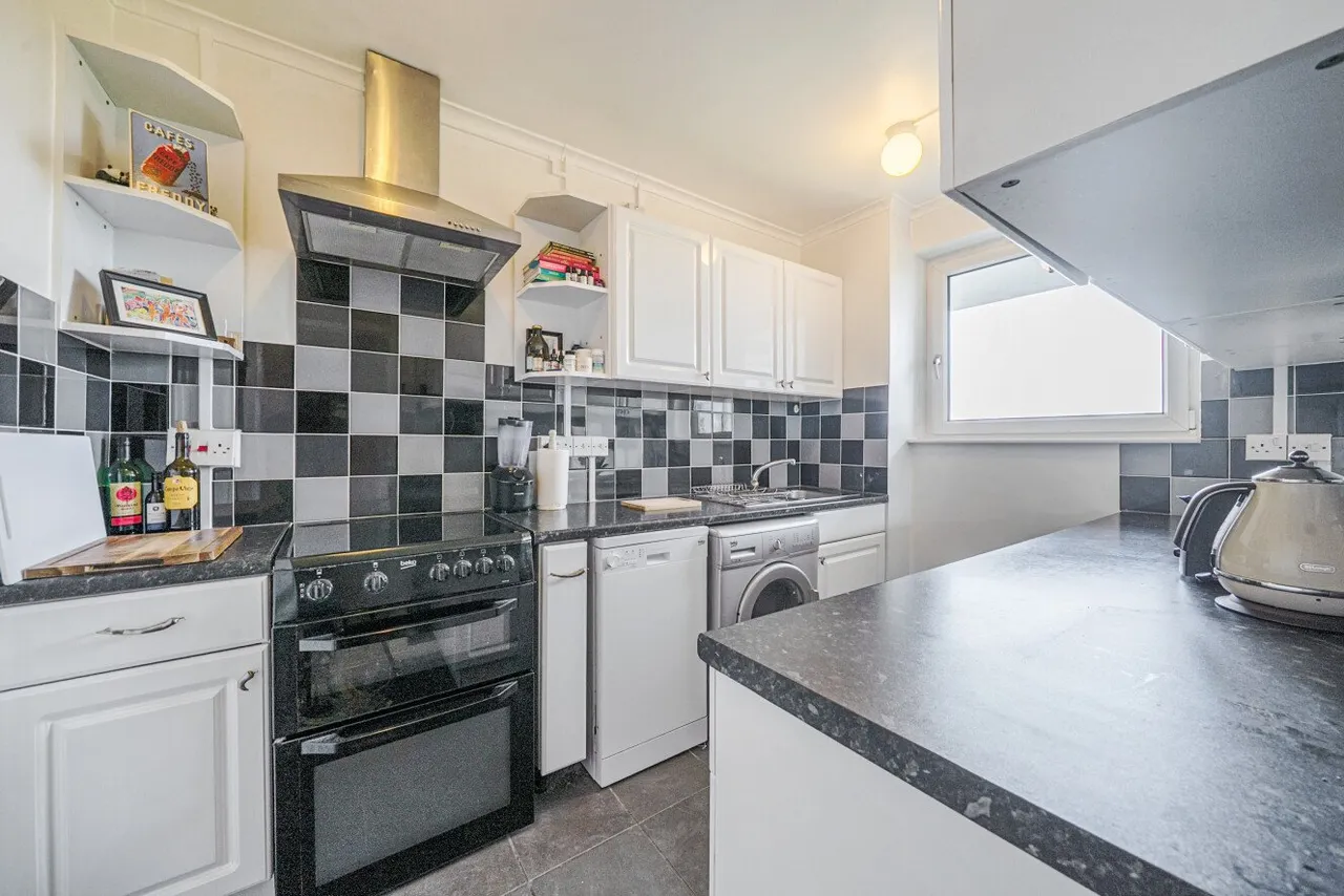 Whitlock Drive, Southfields, SW19, photo 2