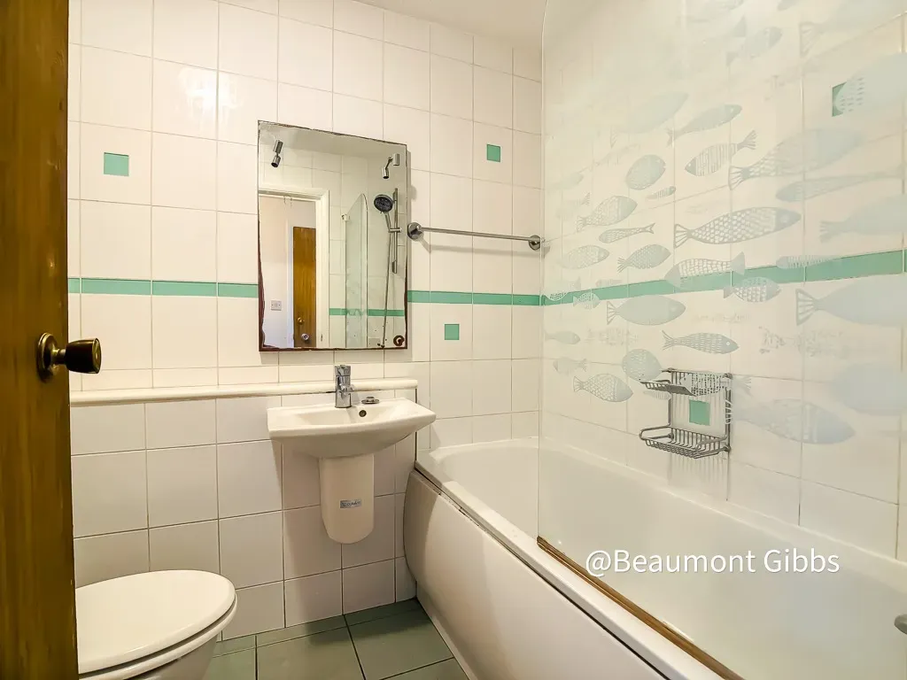 Matchless Drive, Shooters Hill, SE18, photo 8