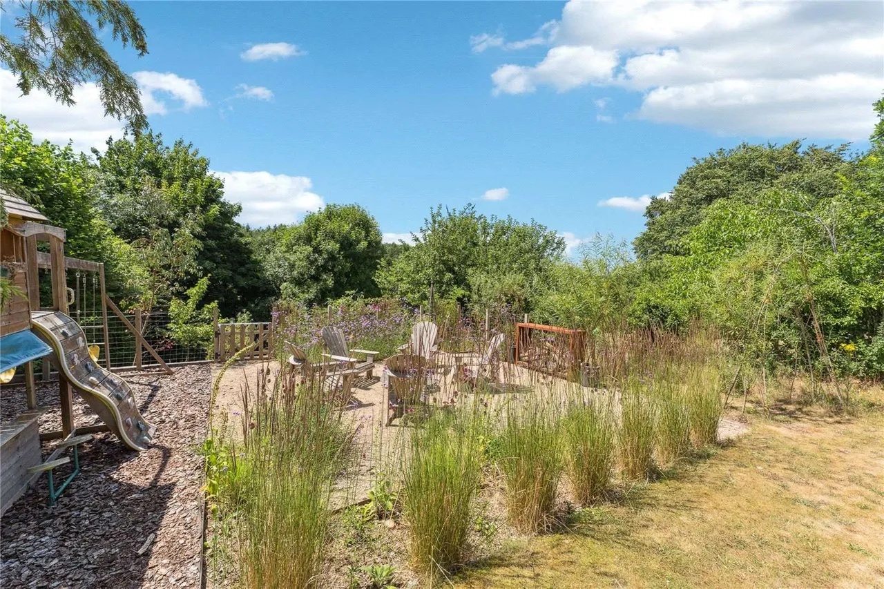 Stoke Row Road, Peppard Common, RG9, photo 22