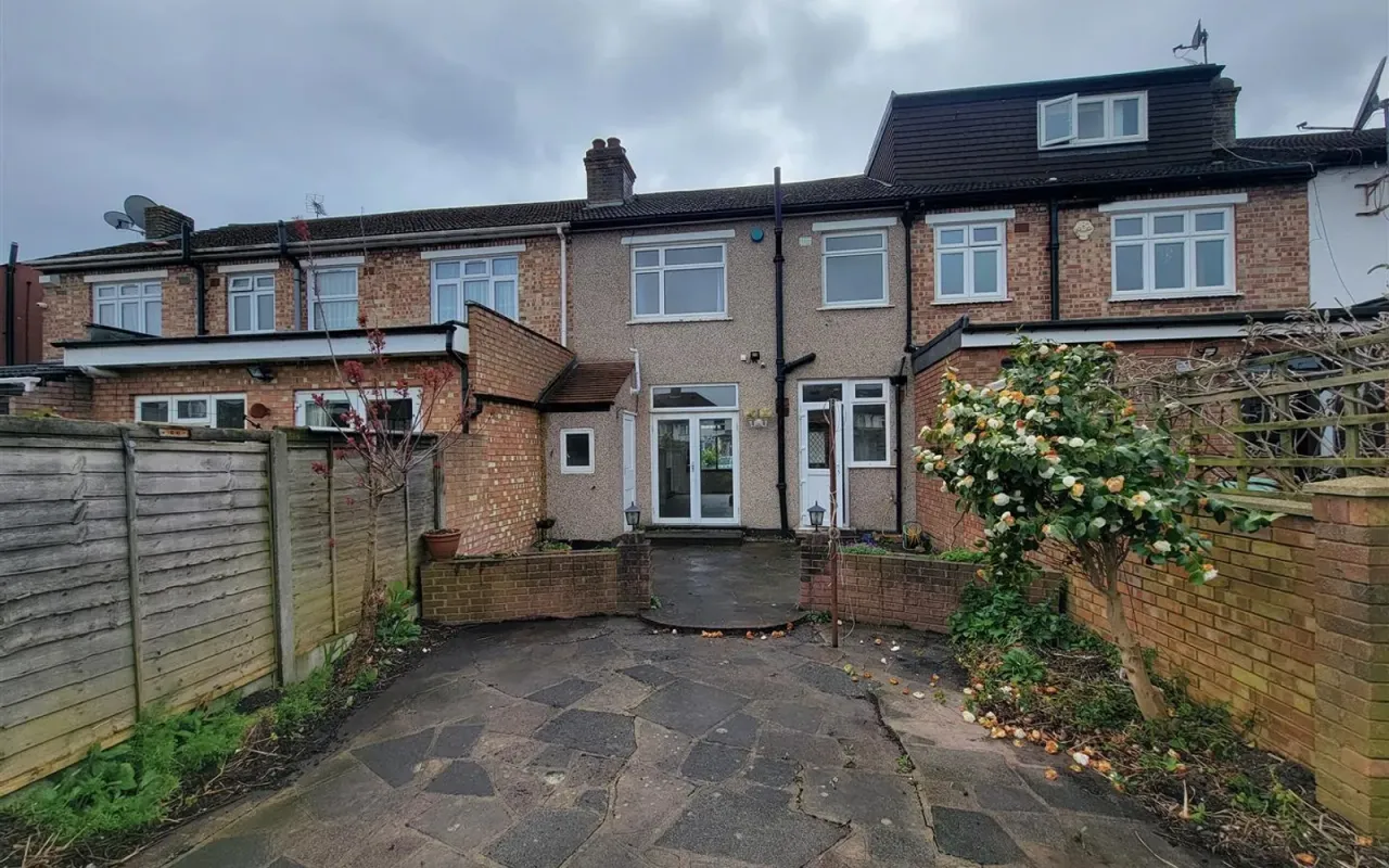 Dorchester Avenue, Palmers Green, N13, photo 12