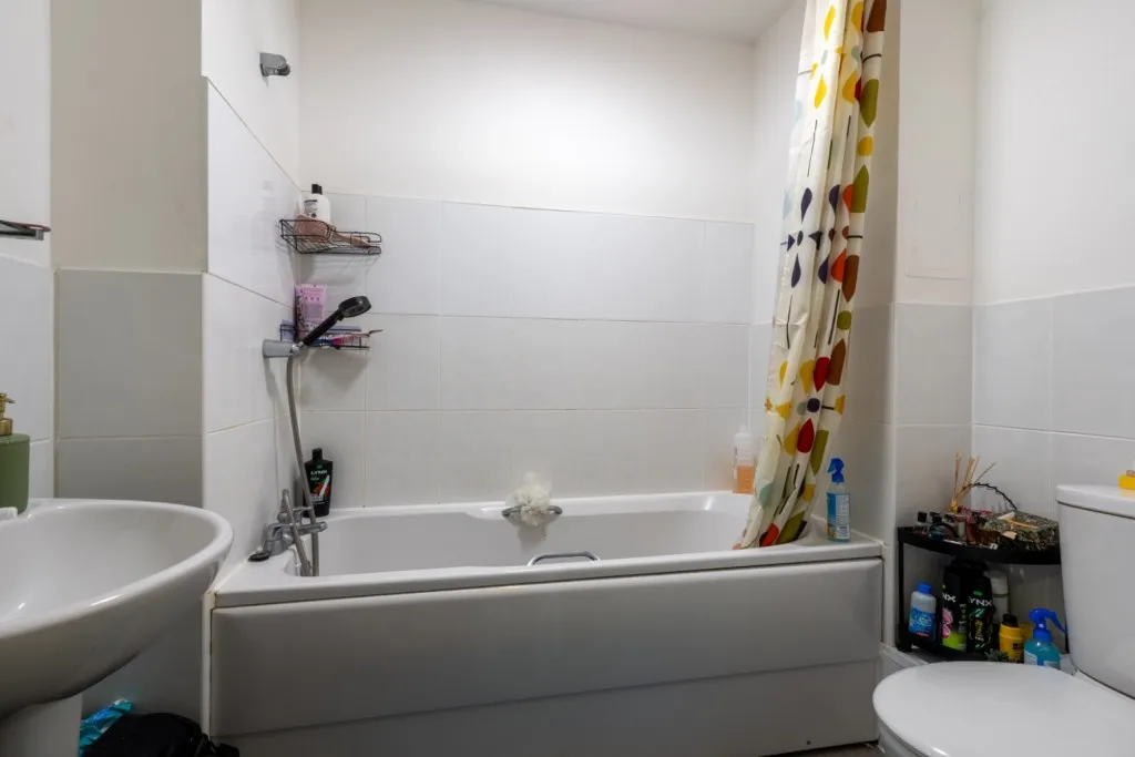 Romulus Road, Gravesend, DA12, photo 5