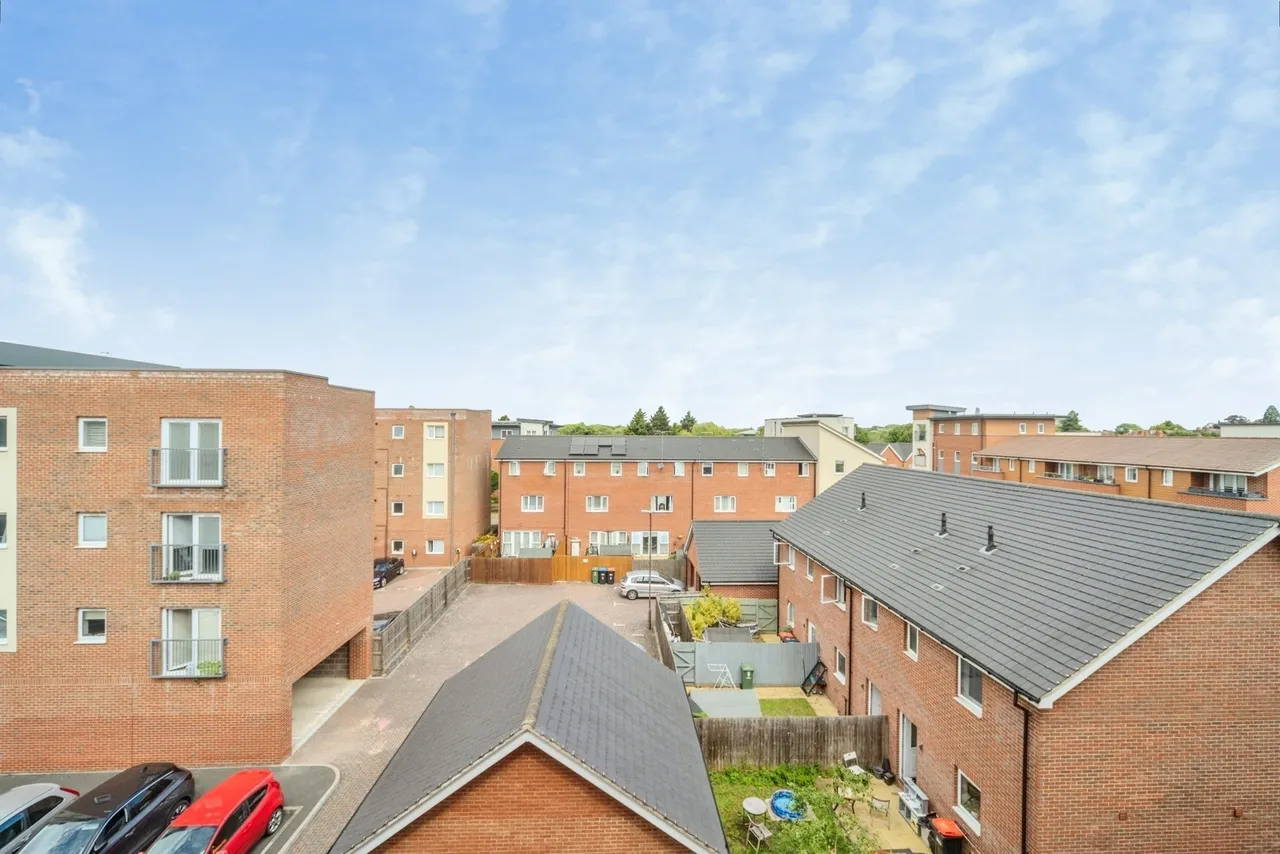 Marquess Drive, Bletchley, Milton Keynes, MK2, photo 9