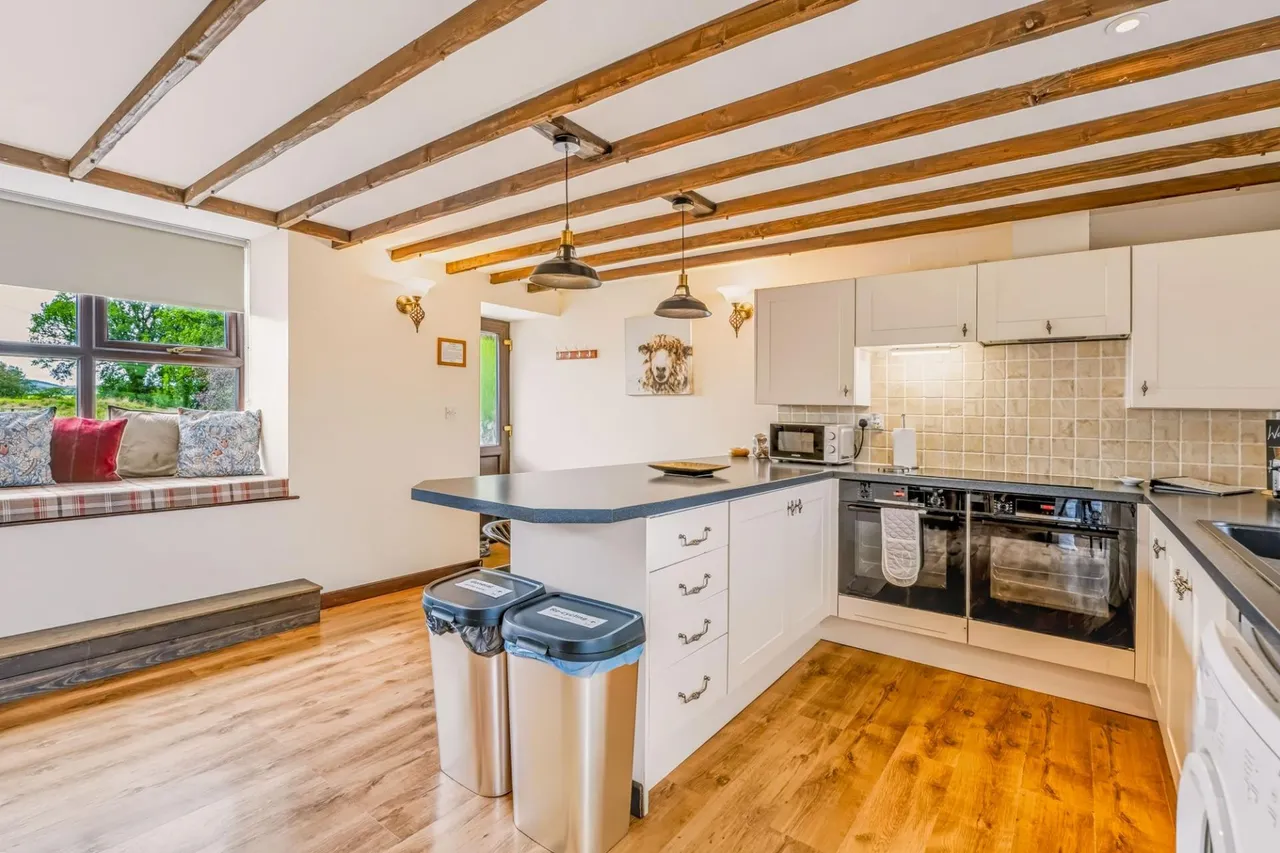 Crugybar, Llanwrda, SA19, photo 60