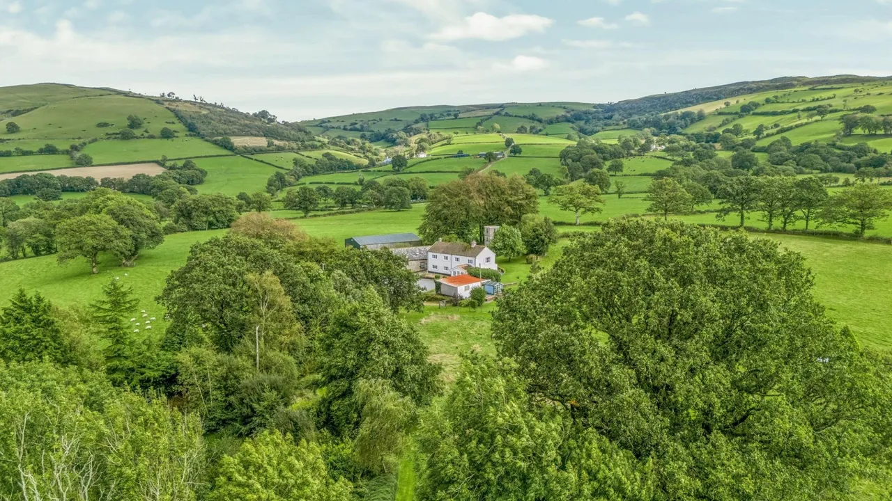 Crugybar, Llanwrda, SA19, photo 112