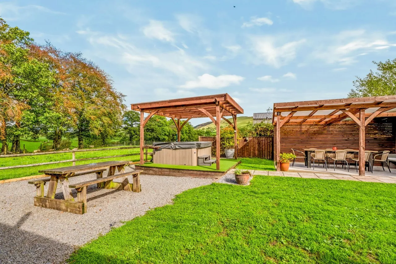 Crugybar, Llanwrda, SA19, photo 91