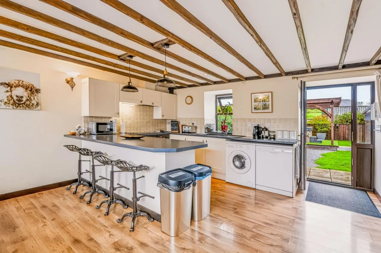 Crugybar, Llanwrda, SA19, photo 62