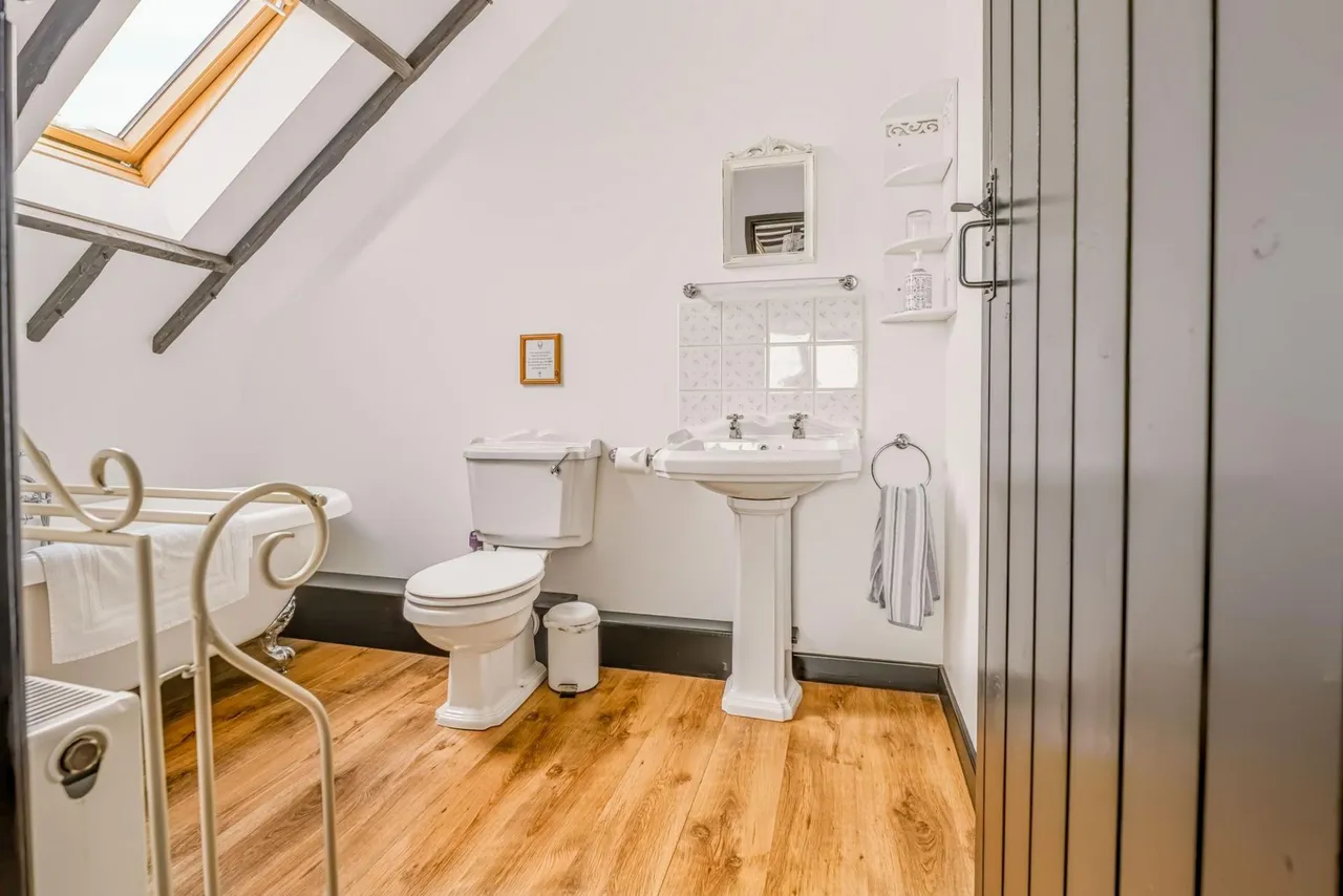 Crugybar, Llanwrda, SA19, photo 81