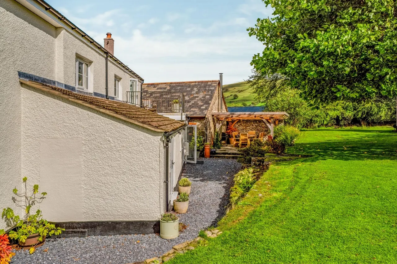 Crugybar, Llanwrda, SA19, photo 94