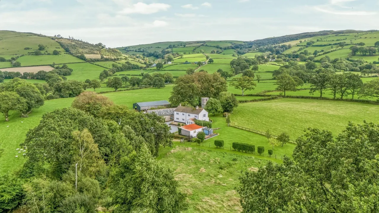 Crugybar, Llanwrda, SA19, photo 113