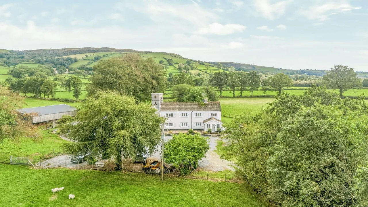 Crugybar, Llanwrda, SA19, photo 104