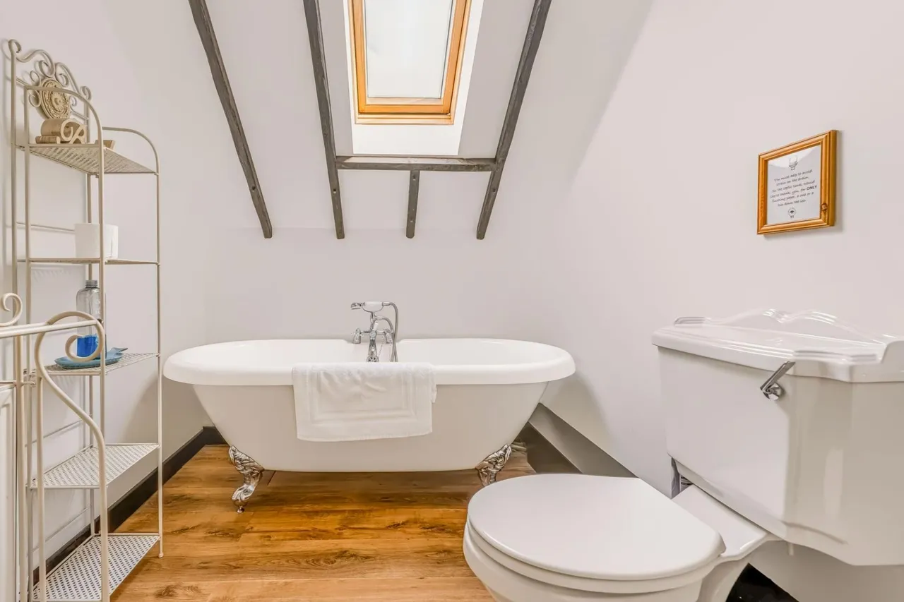 Crugybar, Llanwrda, SA19, photo 83
