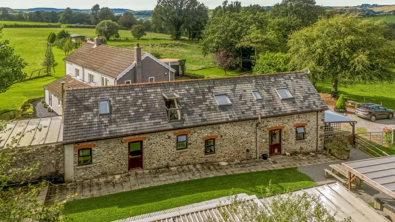 Crugybar, Llanwrda, SA19, photo 4