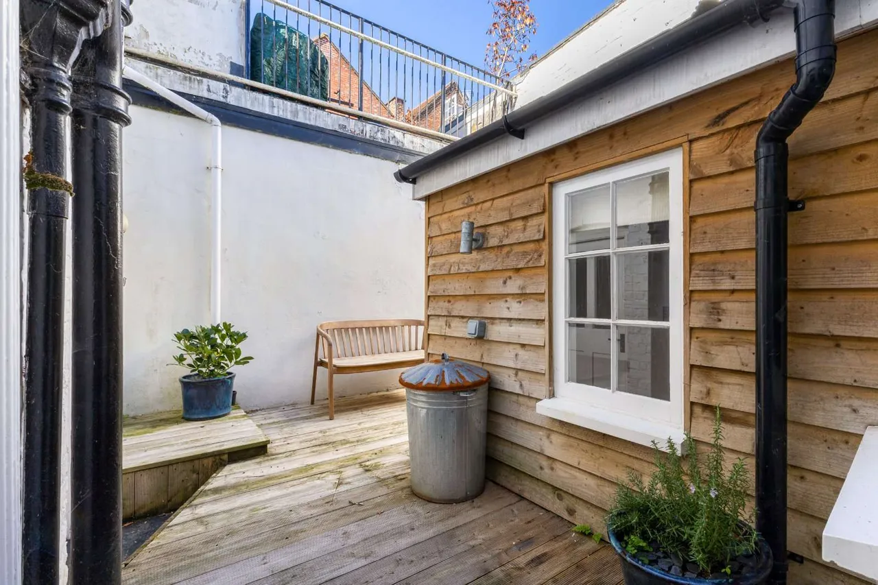 Quay Hill, Lymington, SO41, photo 24