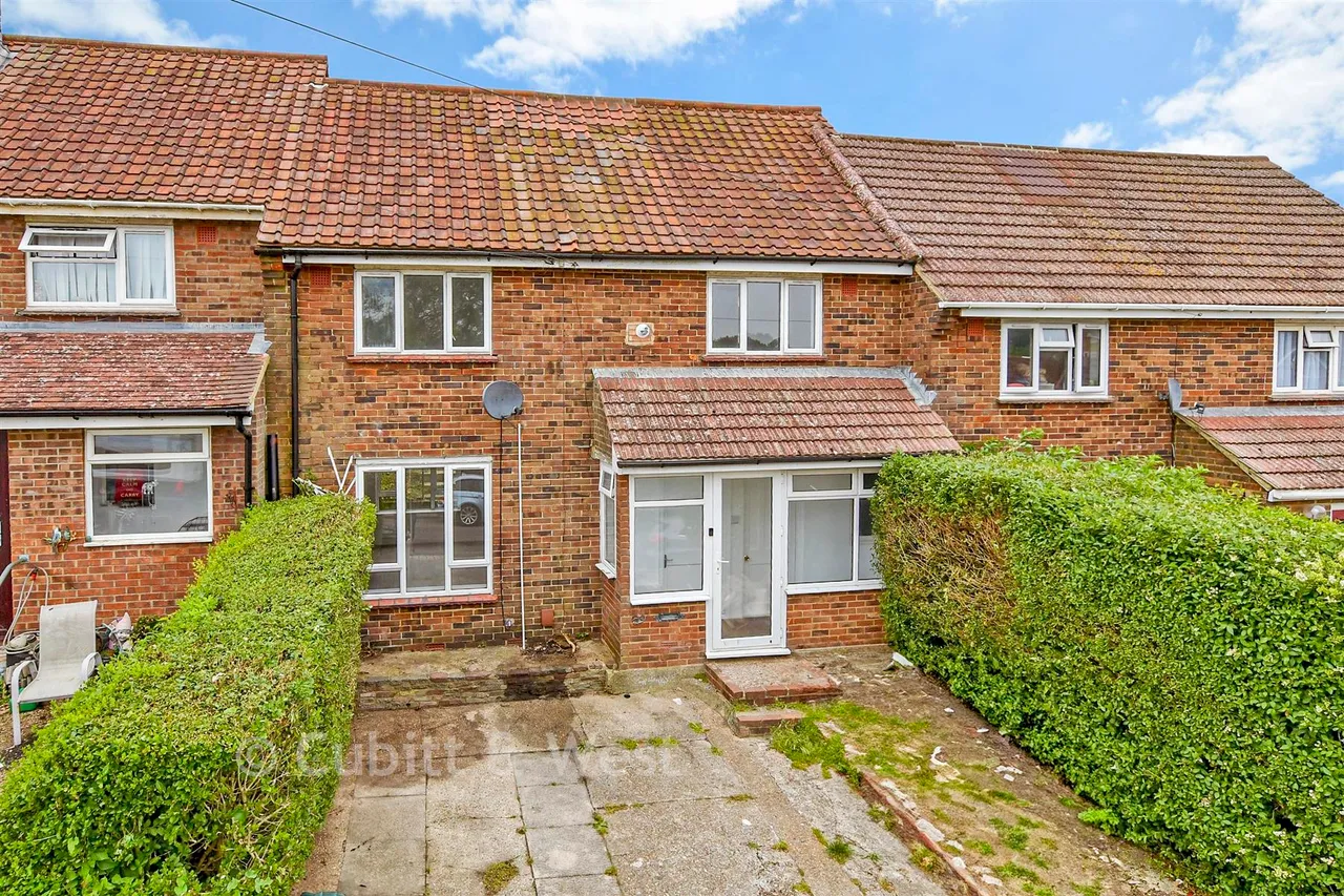 4 bed house for sale, Sandhurst Avenue, Woodingdean, BN2