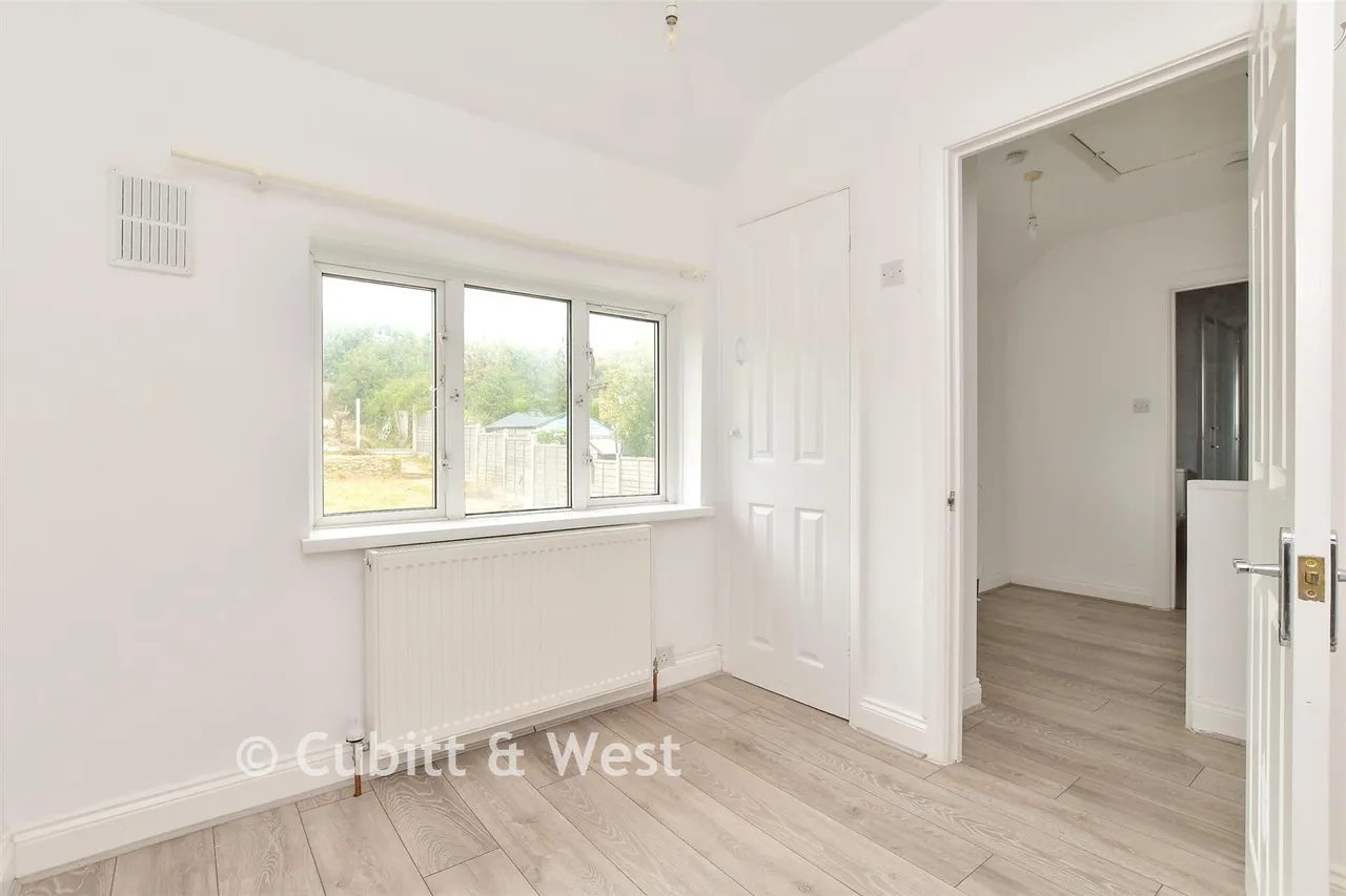 Sandhurst Avenue, Woodingdean, BN2, photo 11