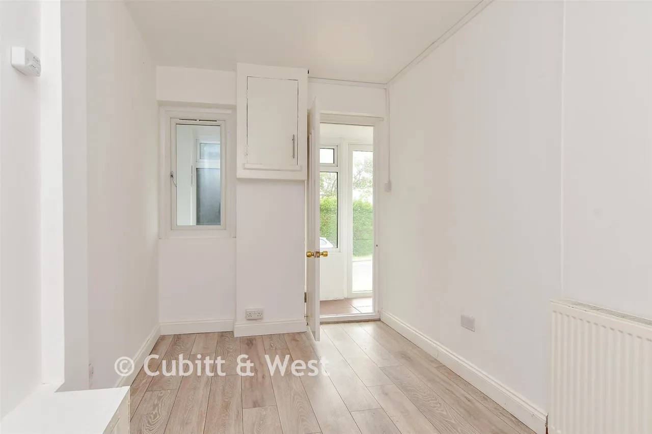 Sandhurst Avenue, Woodingdean, BN2, photo 12