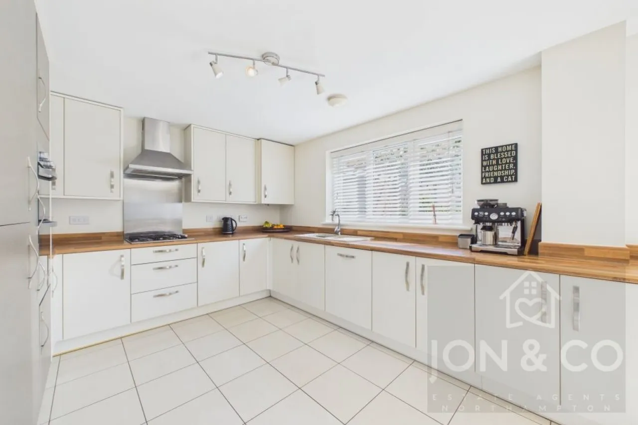 Sandy Hill Lane, Moulton, NN3, photo 7