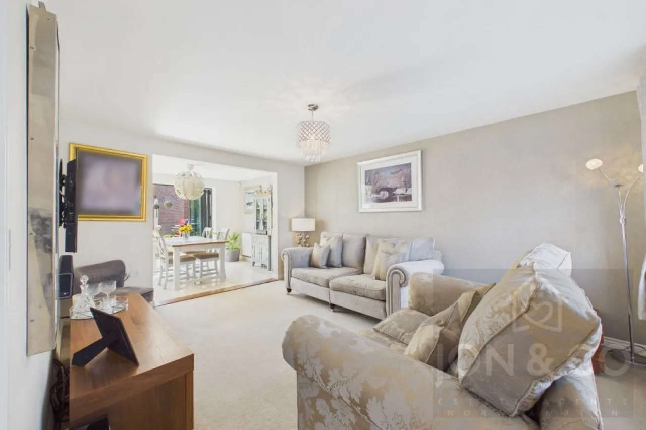 Sandy Hill Lane, Moulton, NN3, photo 2