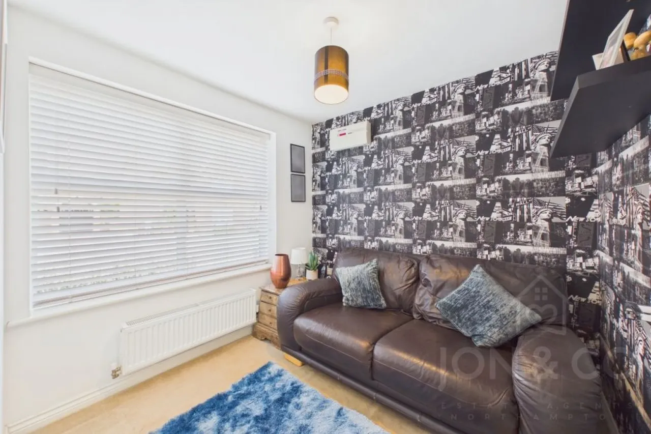 Sandy Hill Lane, Moulton, NN3, photo 9