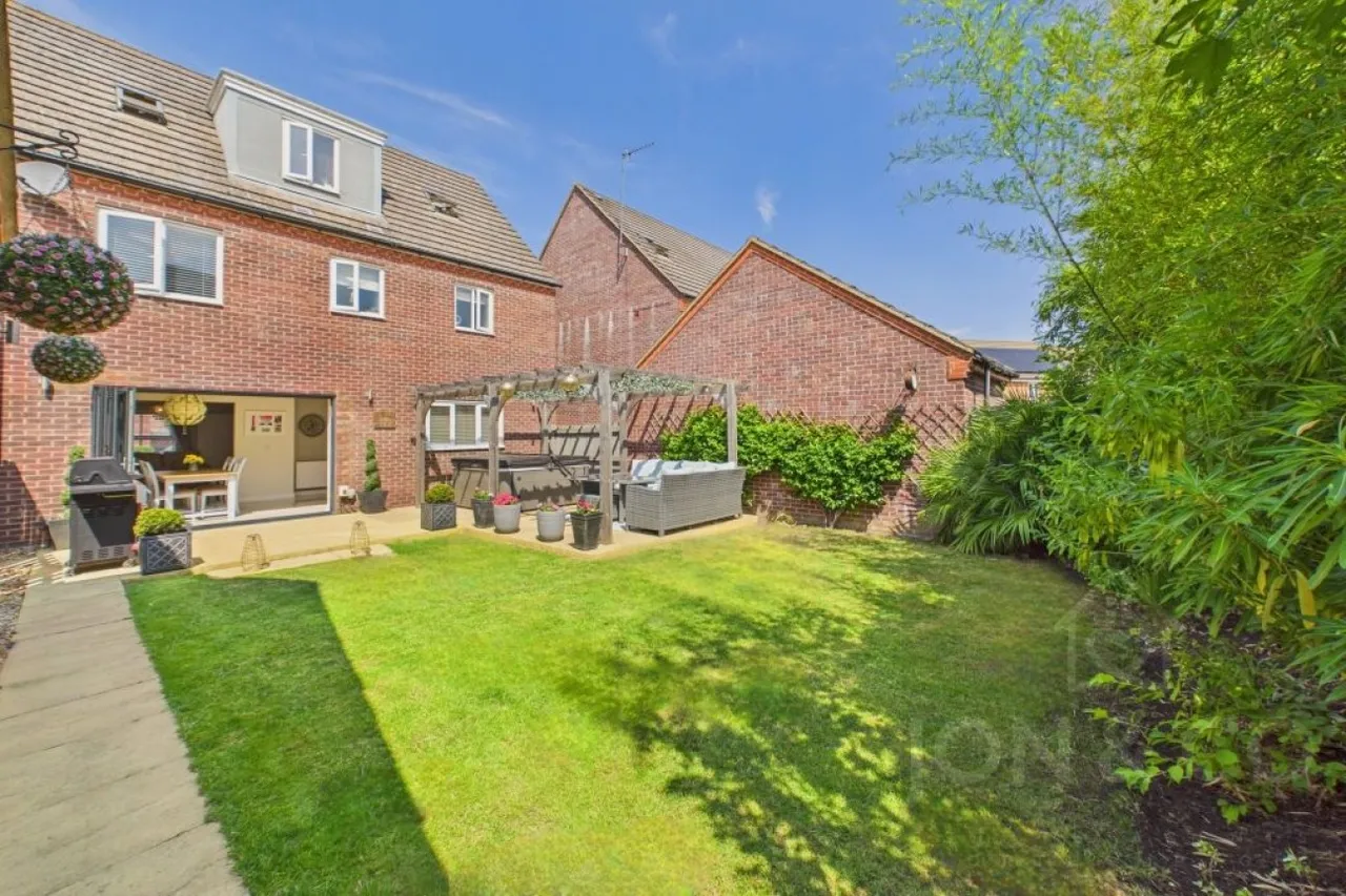 Sandy Hill Lane, Moulton, NN3, photo 26