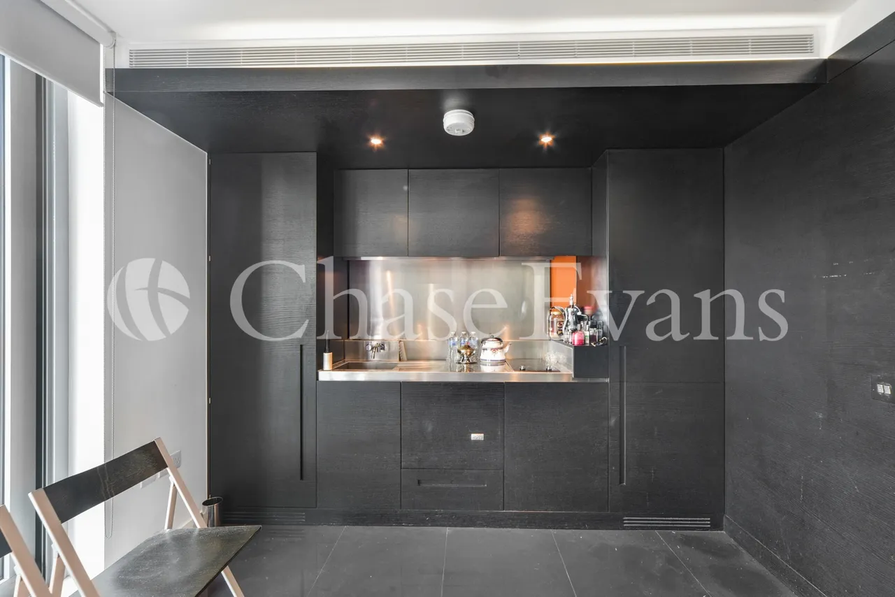 West Tower, 1 Pan Peninsula Square, Canary Wharf, London, E14, photo 4