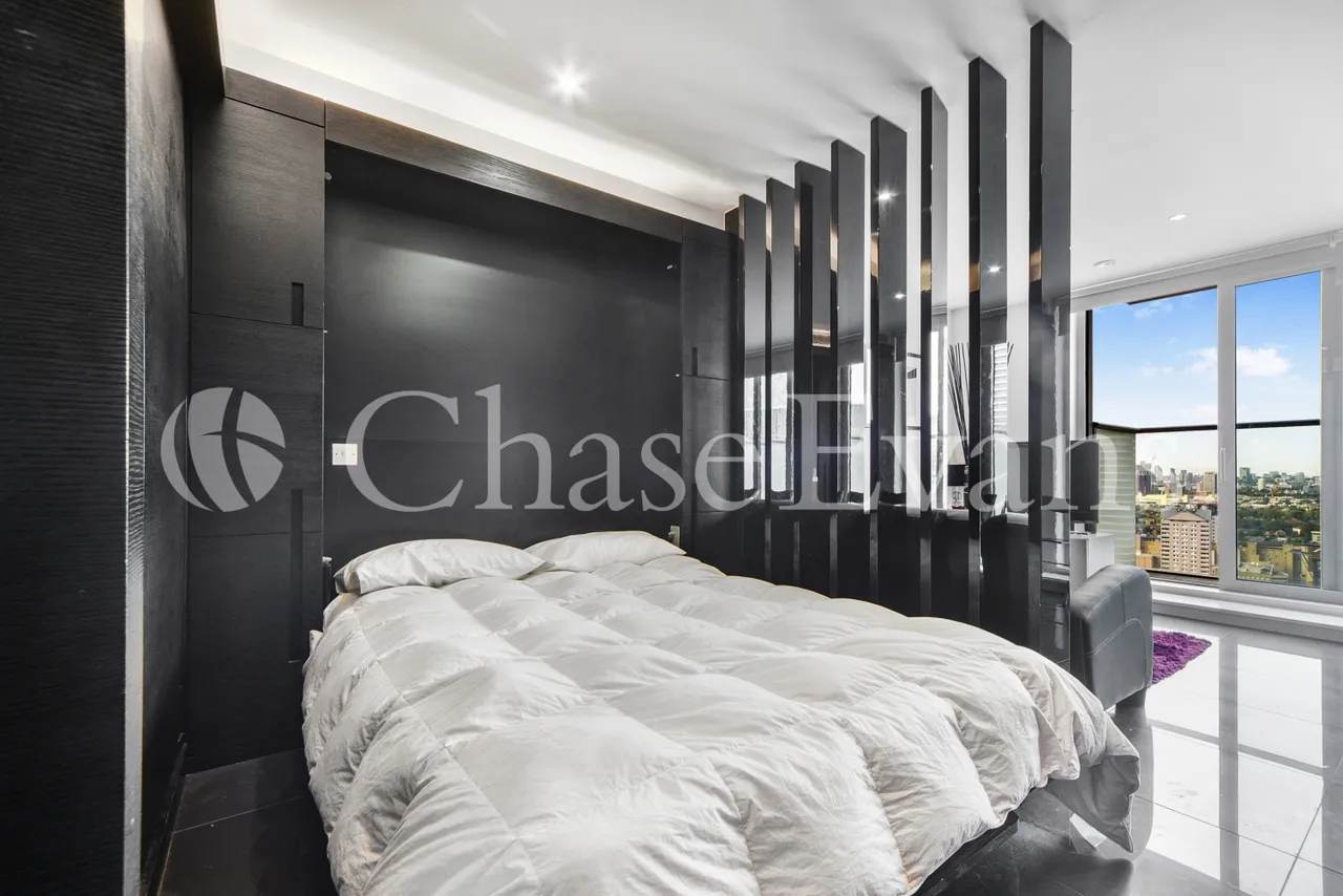 West Tower, 1 Pan Peninsula Square, Canary Wharf, London, E14, photo 7