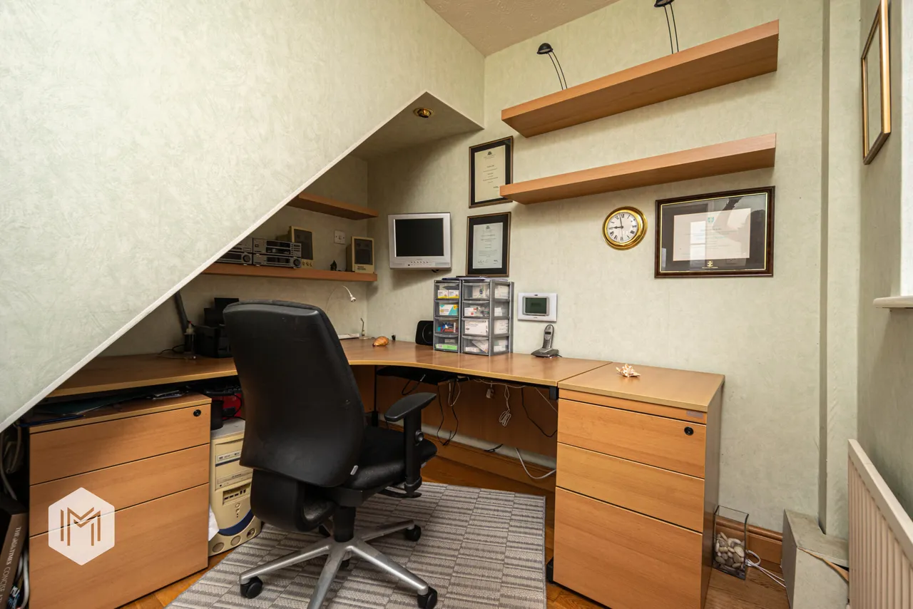 Breightmet Fold Lane, Bolton, BL2 5NB, photo 12