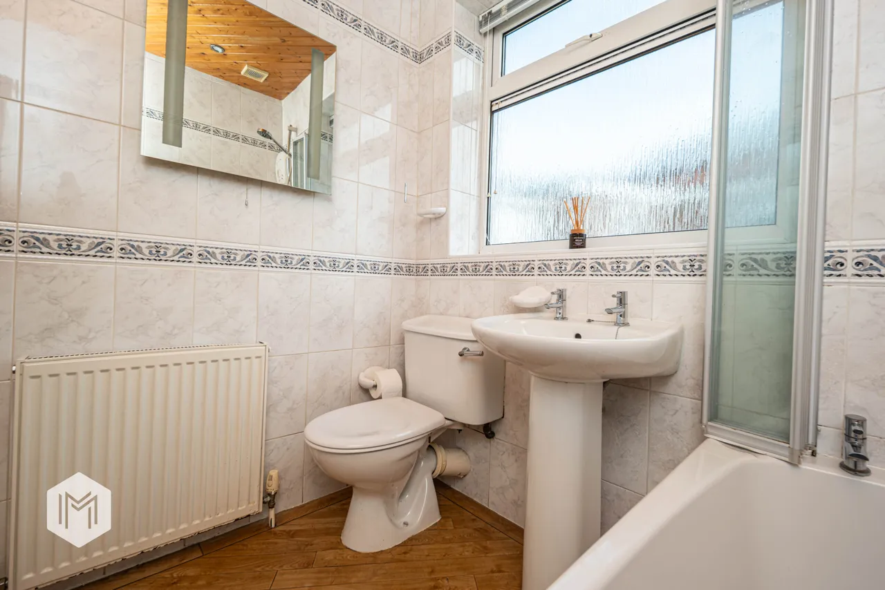 Breightmet Fold Lane, Bolton, BL2 5NB, photo 11