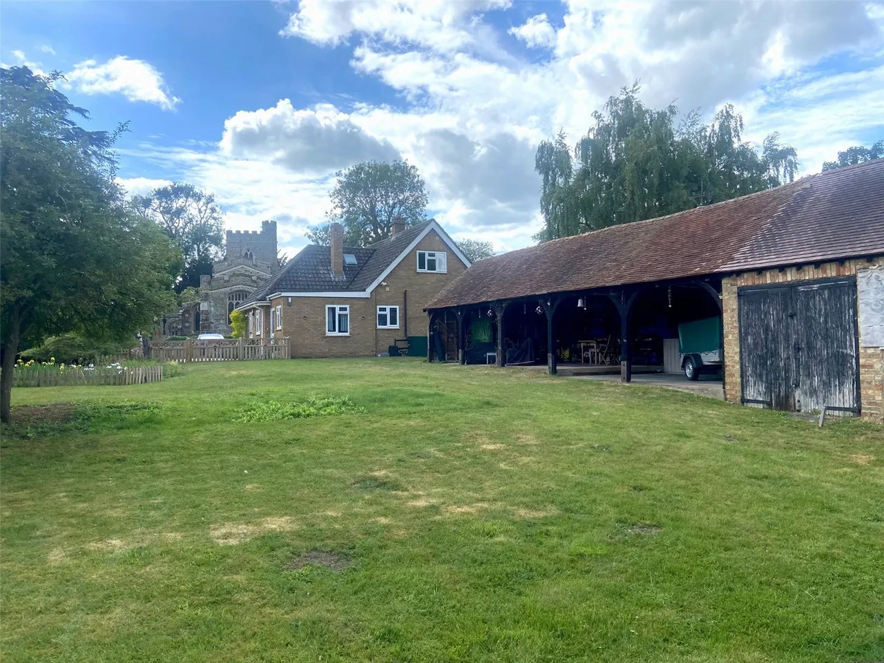 Church Road, Tingrith, MK17, photo 3