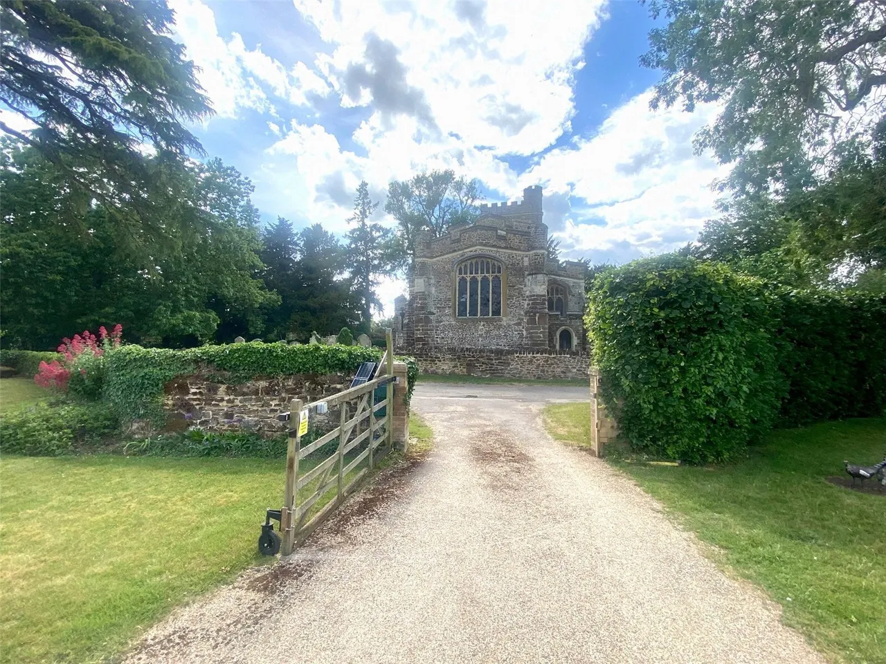 Church Road, Tingrith, MK17, photo 7