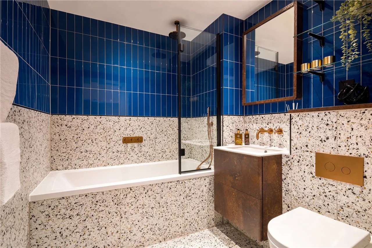 One Clapham, St., SW11, photo 7