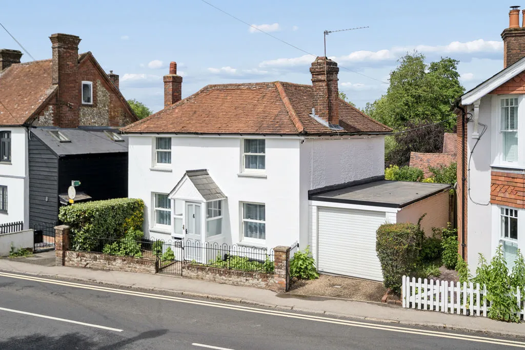 High Street, Lane End HP14 3ER, photo 11