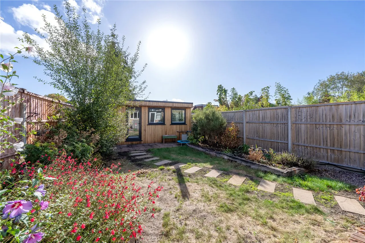 Villiers Avenue, Twickenham, TW2, photo 13