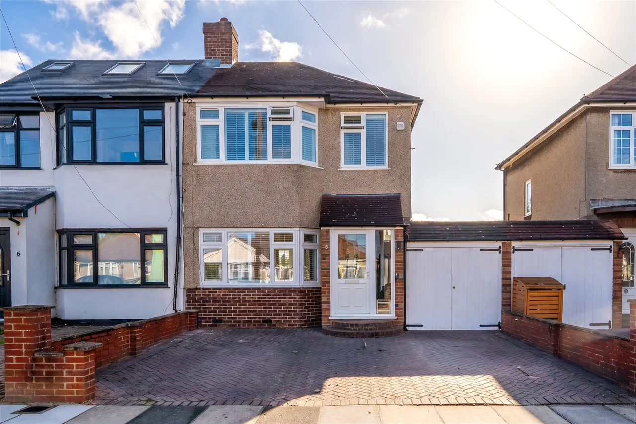3 bed house for sale, Villiers Avenue, Twickenham, TW2