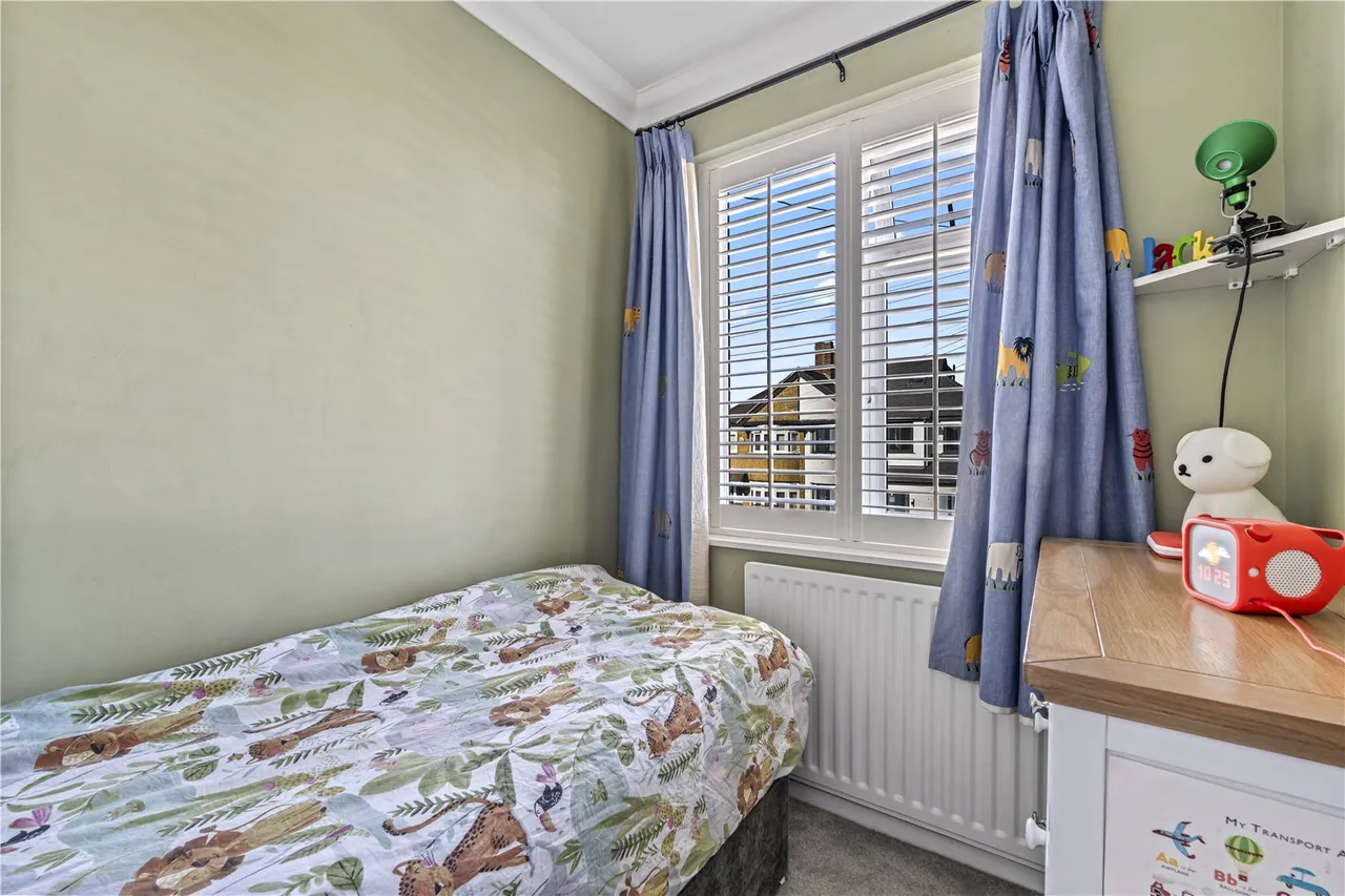 Villiers Avenue, Twickenham, TW2, photo 8