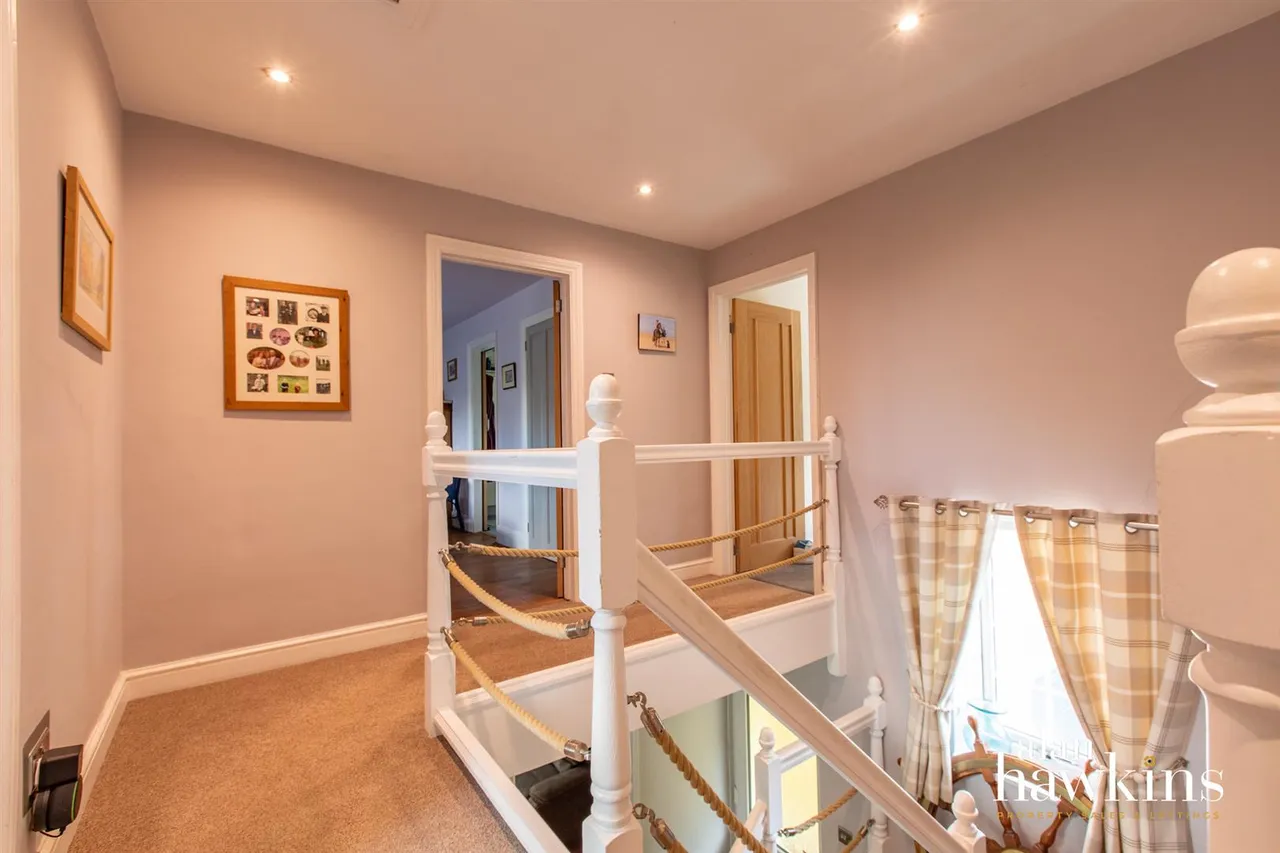 Bradenstoke, SN15, photo 17