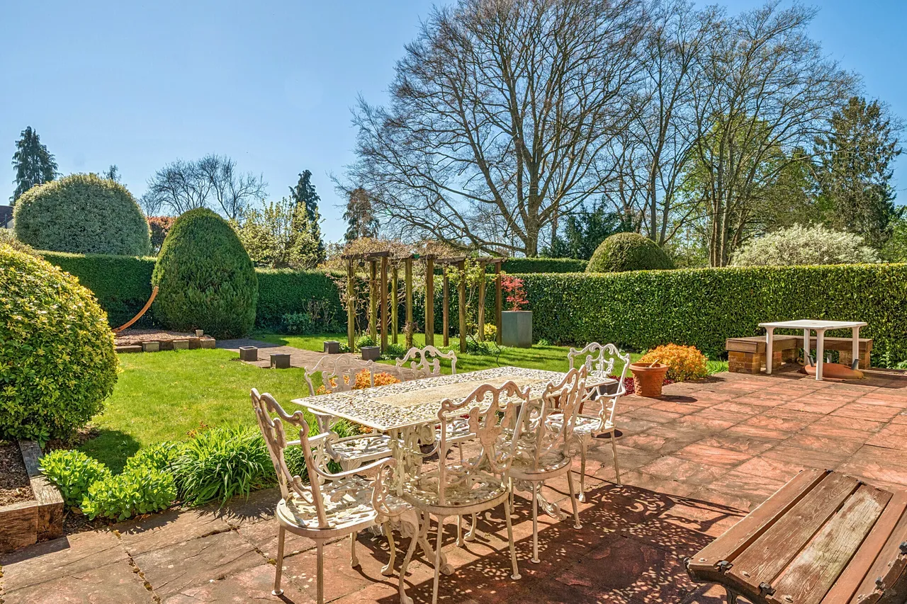 Layters Way, Gerrards Cross, SL9, photo 3