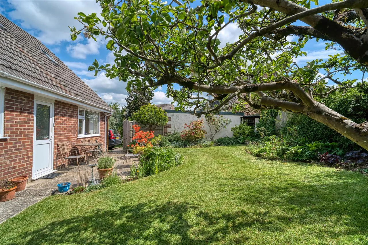 Barnes Close, Marnhull, photo 9