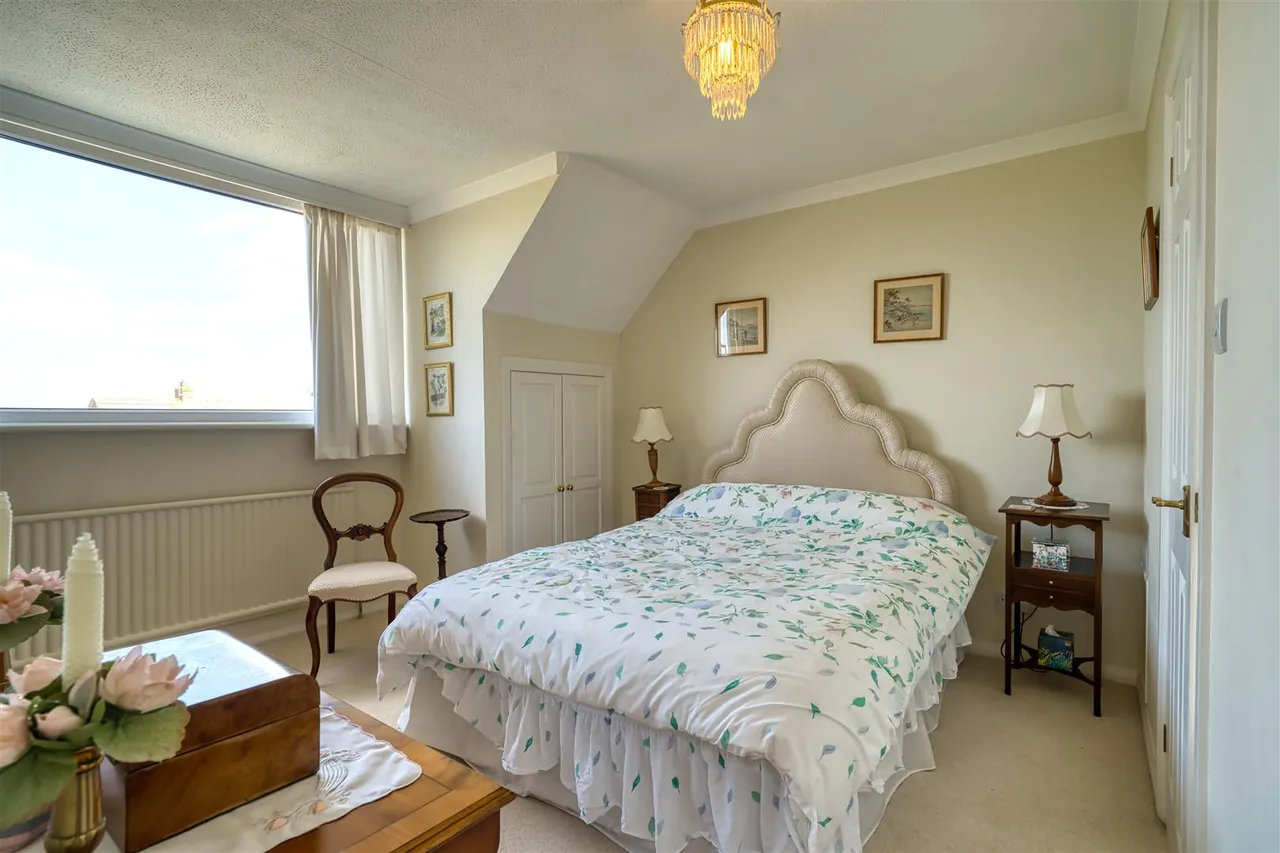 Barnes Close, Marnhull, photo 8