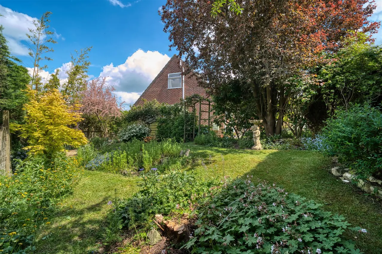 Barnes Close, Marnhull, photo 7