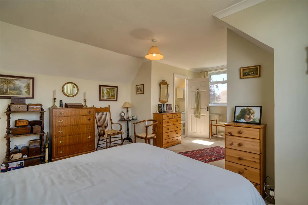 Barnes Close, Marnhull, photo 6