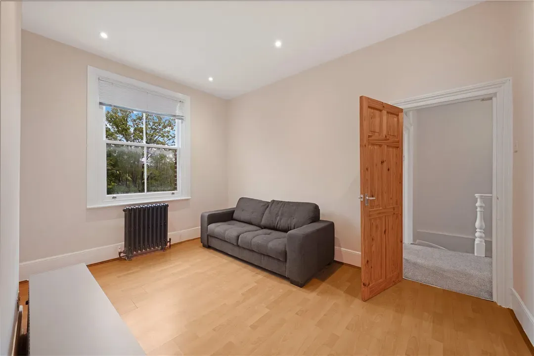 Victoria Road, Queens Park, London, NW6, photo 2