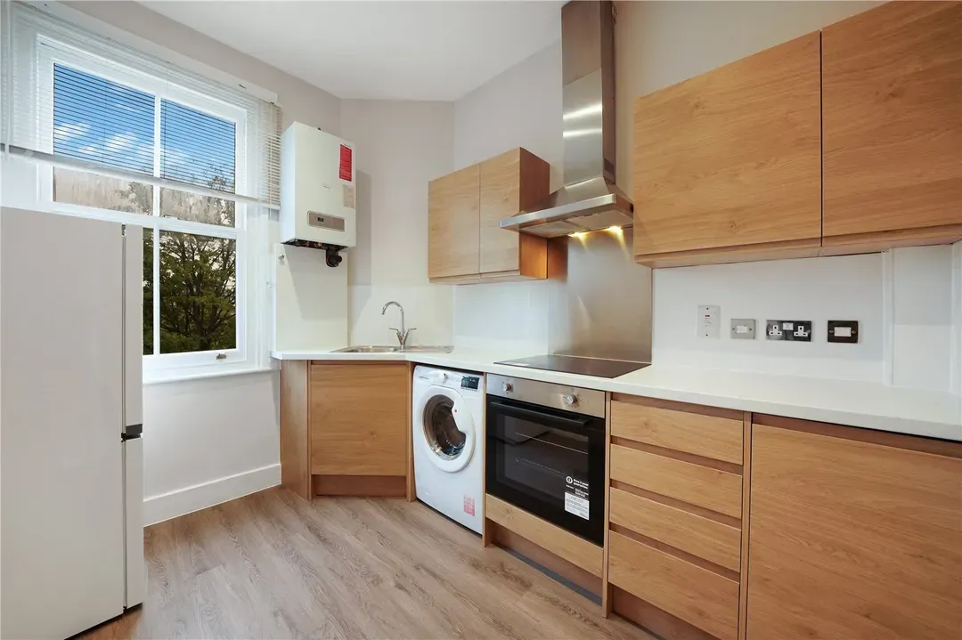 2 bed flat to rent — Victoria Road, Queens Park, London, NW6