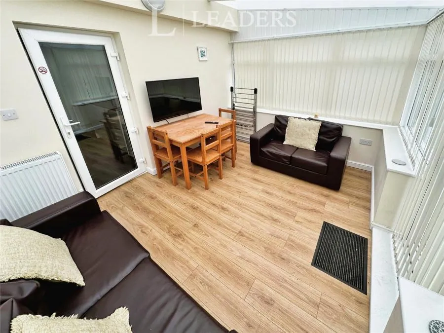 Birch Avenue, Skellow, DN6, photo 6